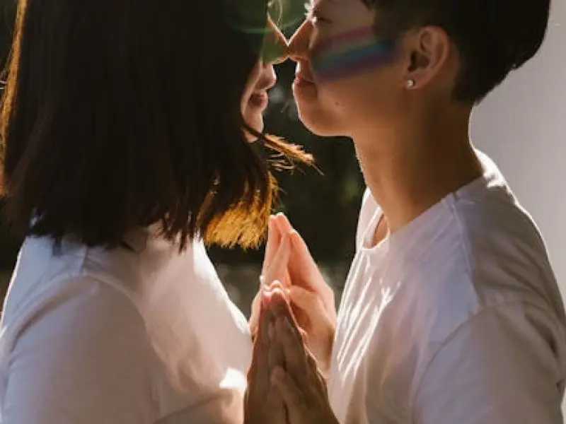 异地恋女友因吵架分手了，该怎么挽回女友