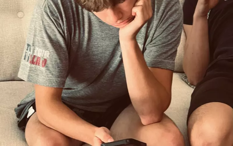 我的网恋对象竟然是弟弟的人(弟弟网恋奔现对象是姐夫)