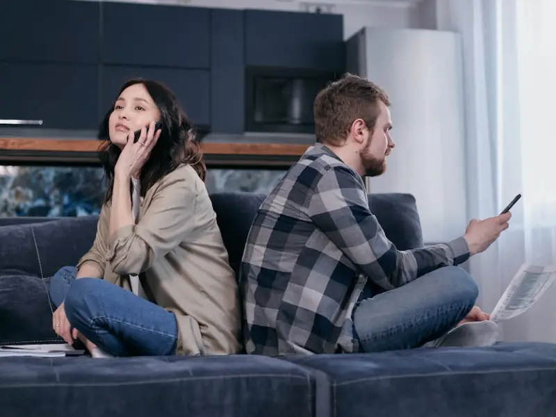 老婆为了报复我出轨她前男友，我该怎么办？