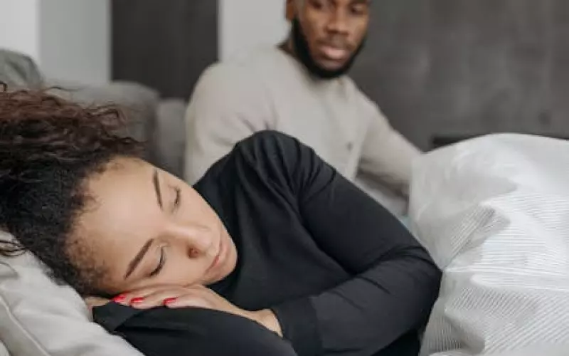 妻子出轨了，丈夫该如何挽回？