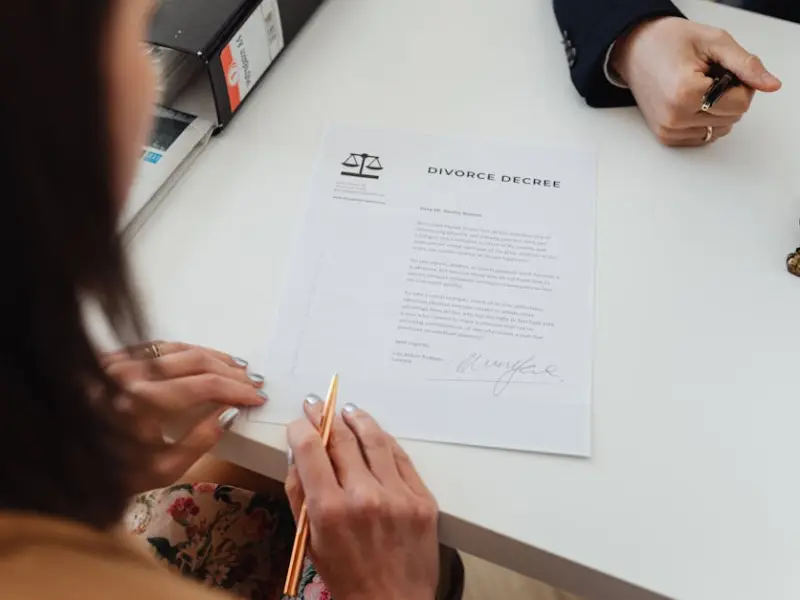 老婆绝望要离婚，该怎么办，怎么挽回