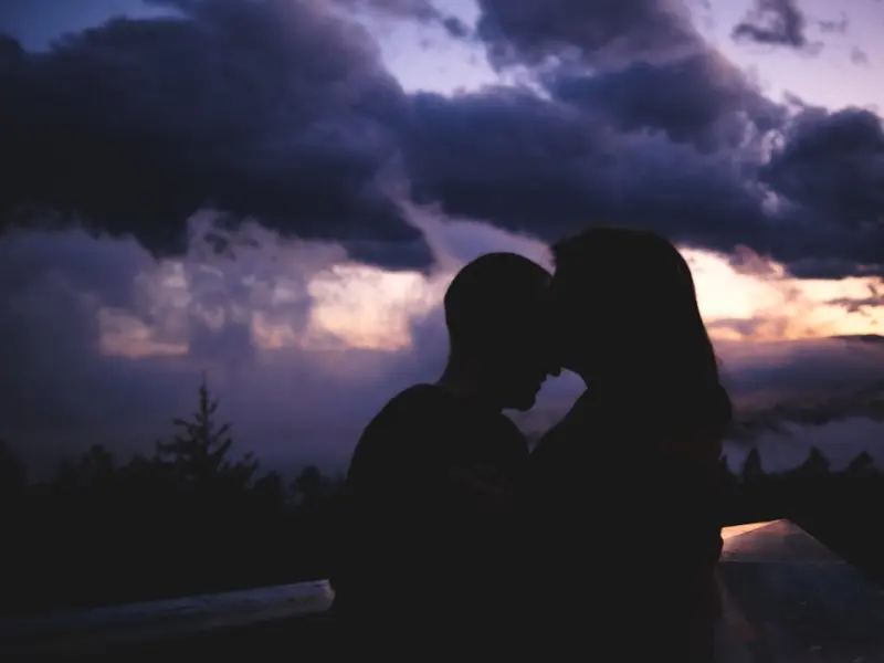 老婆想要和我离婚，已经和我分居了，我该怎么去挽救我的婚姻