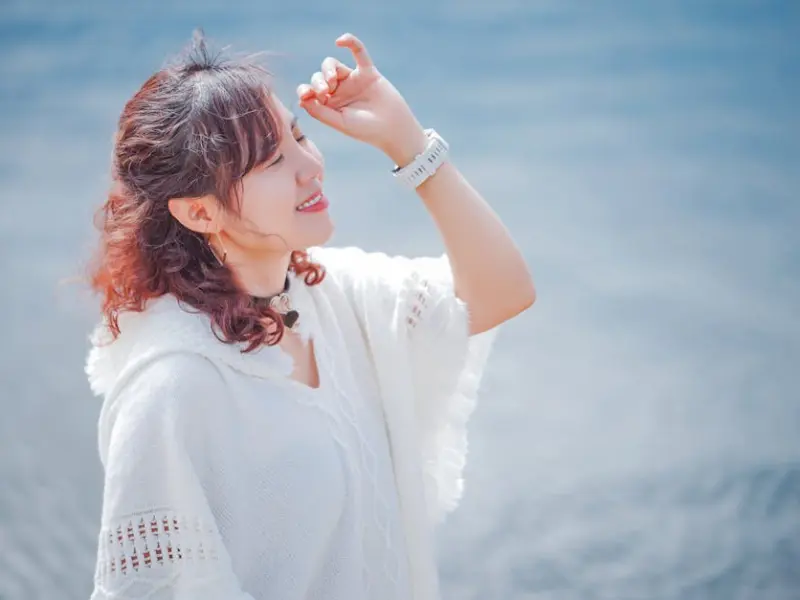 网易云热评 | 你永远不知道那些一见你就会笑的人有多喜欢你