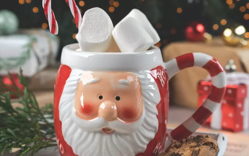 网易云音乐热评——动心的时候万物复苏，什么都奔向欢喜