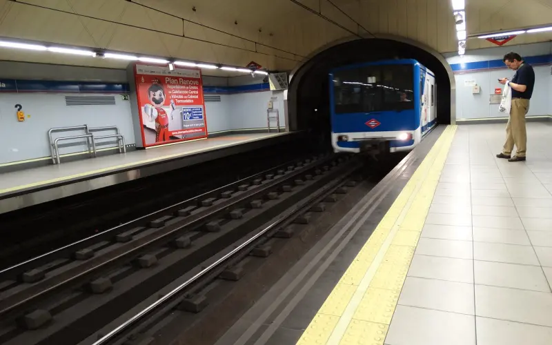 永远别低估女人陪你同甘共苦的决心，只要你值