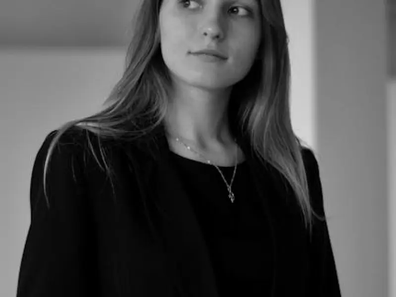 我再忙，都会跟你聊天，因为简单的两个字，在乎！