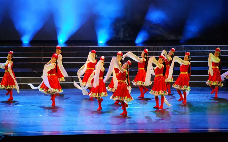 男人一旦出轨，微信上八成有这四种表现，藏也藏不住