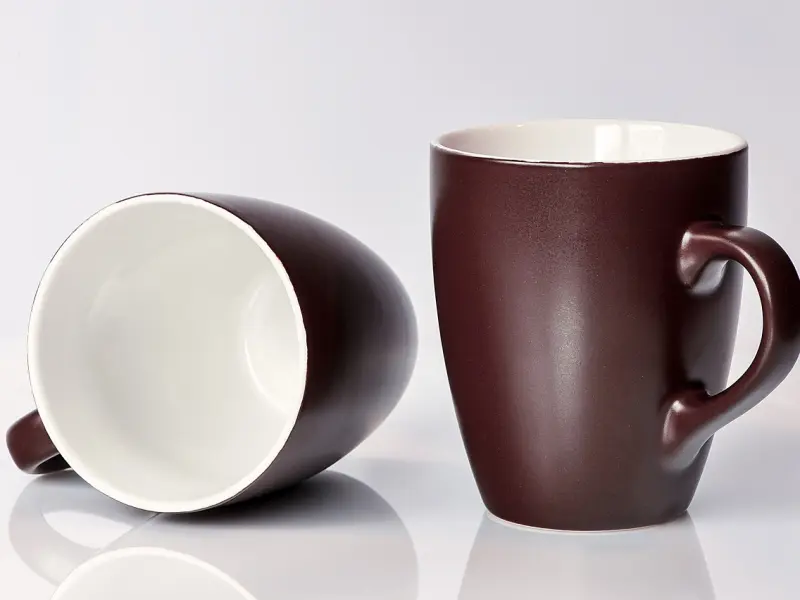 “男人一旦对你有这4个举动，说明他对你已经动情了”