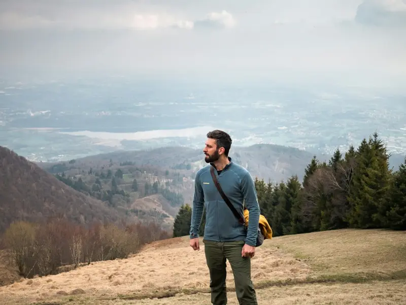 女人一旦偷过人，逃不了这4个异常表现，“装”不了！