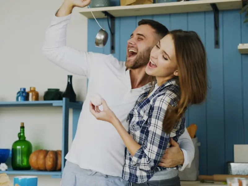 感情婚姻挽回的要领之一：停止理性，感性激发！夫妻感情婚姻调和挽回婆媳矛盾化解顶尖专家在线指导咨询，加微信咨询：83489978