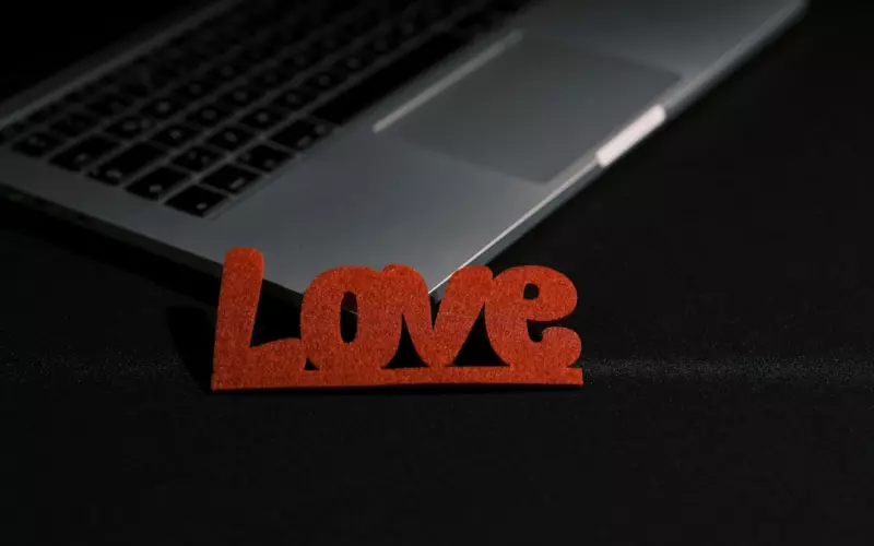 网恋的感情最后都是无疾而终(网恋到最后才是真正的爱情)