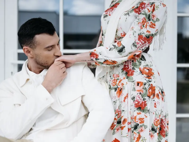 男人真心爱女人，才会有这5个感人的举动！