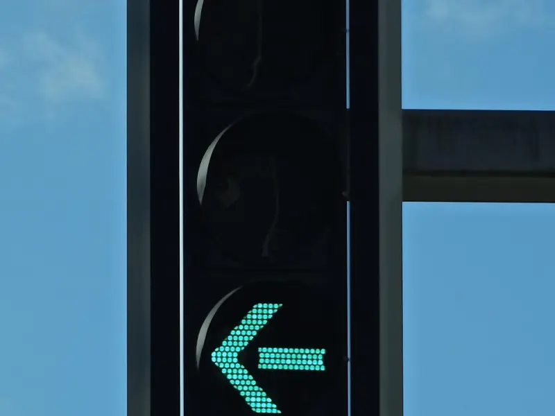 女人甘愿给你撩，才会释放三大信号，男人别不明白