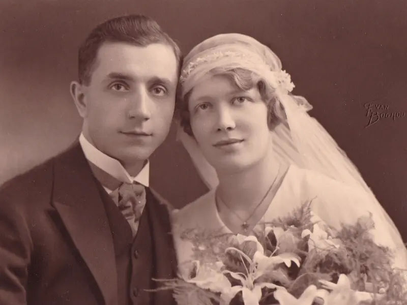 【毒鸡汤】屌丝的钱是怎么被绿茶婊骗到手的？