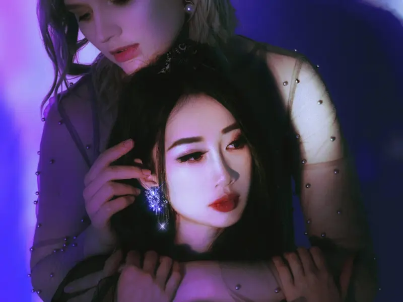 实战案例：我是这样爬上了学姐和学妹的床