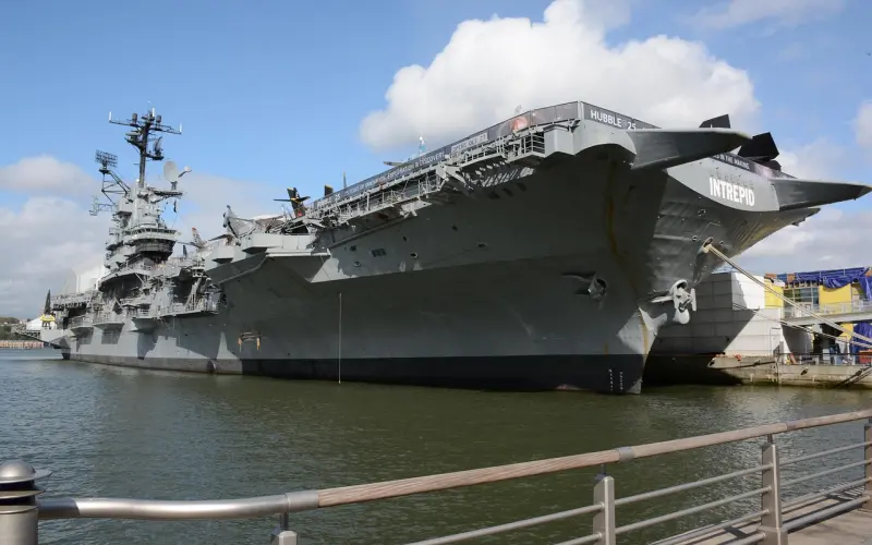 【祷告室】被强悍小三侮辱闪耳光老公无动于衷