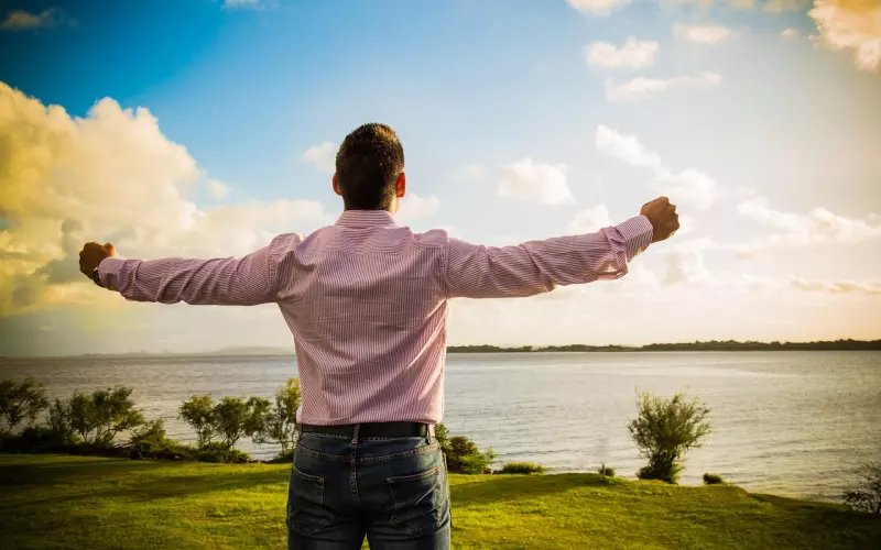 分手挽回心态学：男生被挽回时心里都在想什么？