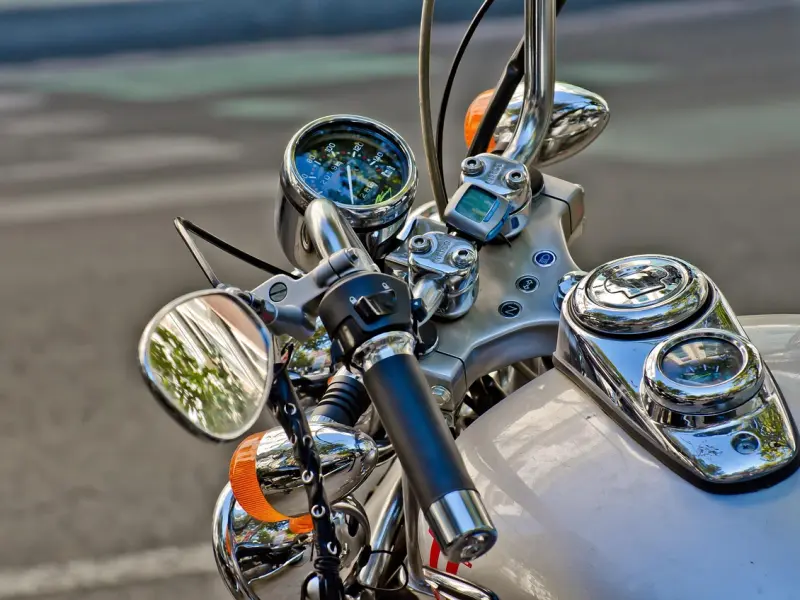 问答：老公出轨后，让我自己决定是否要跟他离婚