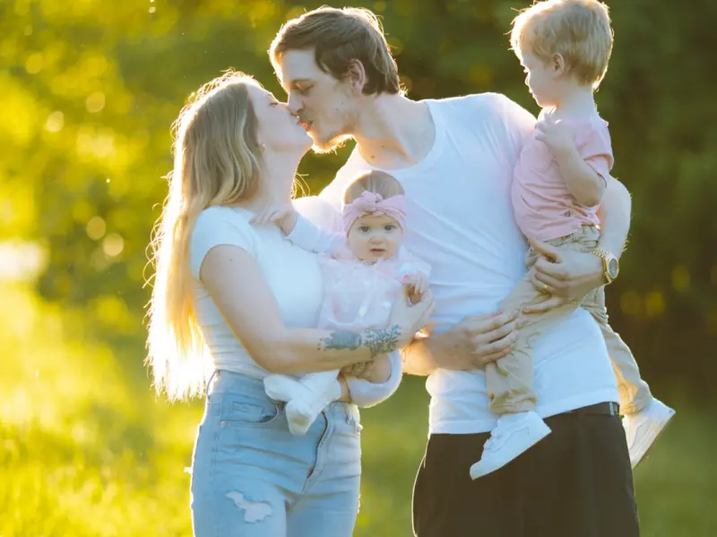 挽回男朋友：因为矛盾导致分手这样做可以挽回男朋友