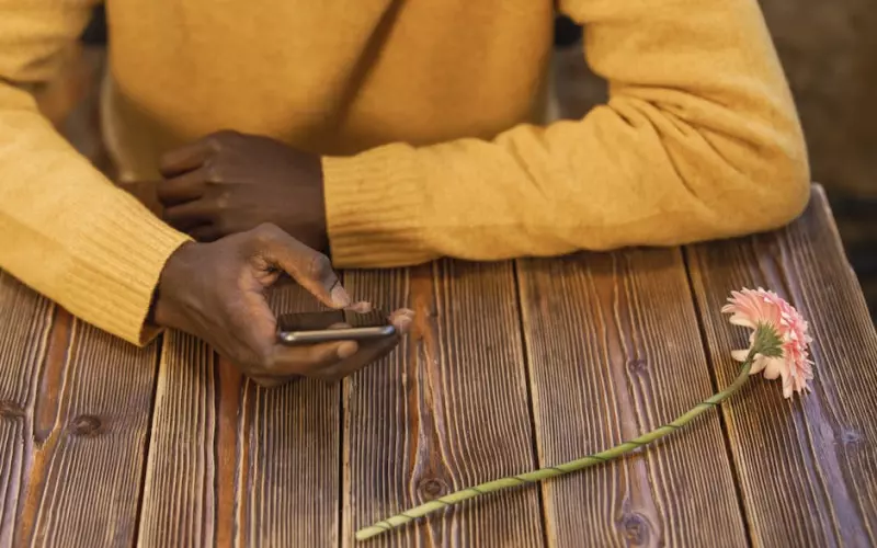 分手挽回：男人不删你也不理你怎么挽回