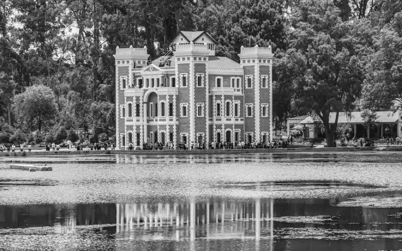 挽回前妻但前妻身边有追求者(怎么挽回前妻最有效方法)