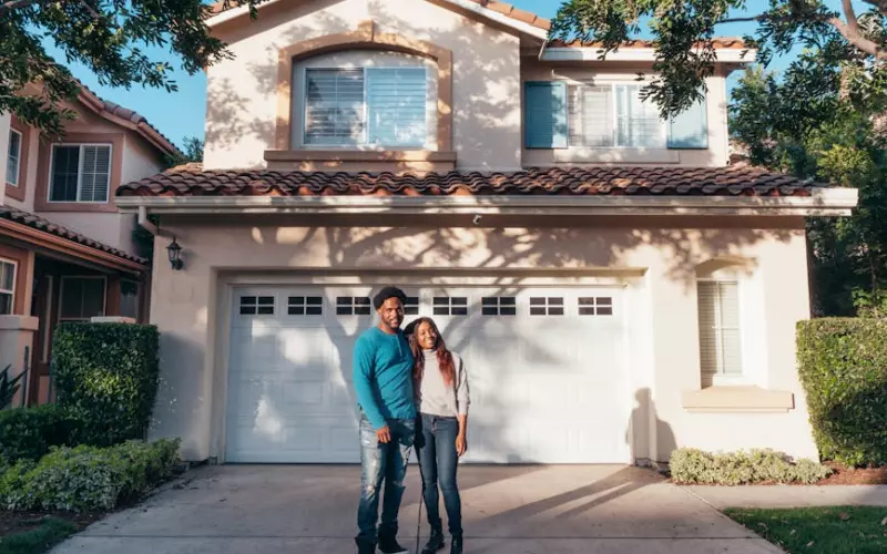 婚恋观调研报告：六成单身男买不起房"被分手"