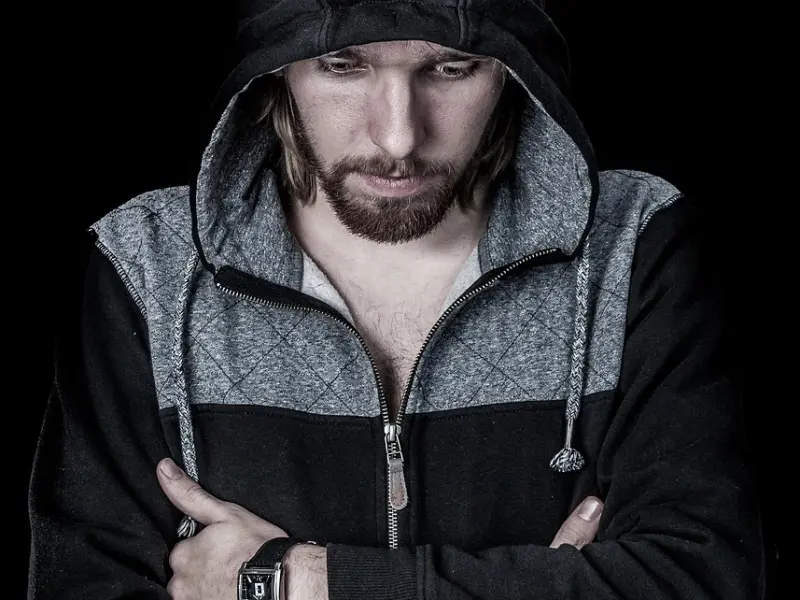 揭秘！男性在交往过程中掌握主动权的正确姿势！