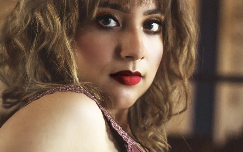 有钱的女人看鞋，风流女人看指甲，性感女人看……