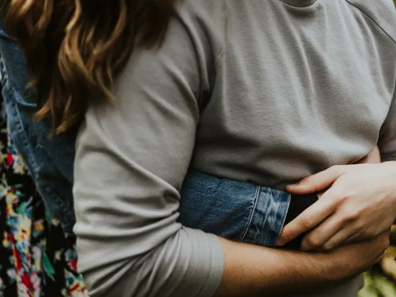 破碎婚姻挽回法则，女人该挽救岌岌可危的婚姻？