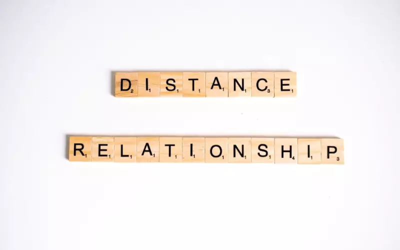 挽回爱情：异地恋分手的原因是什么?