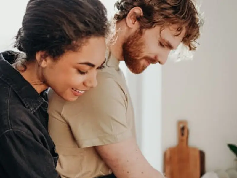 怎么挽回女友秘方：感觉到女友想要分手了， 做什么才能挽回女友