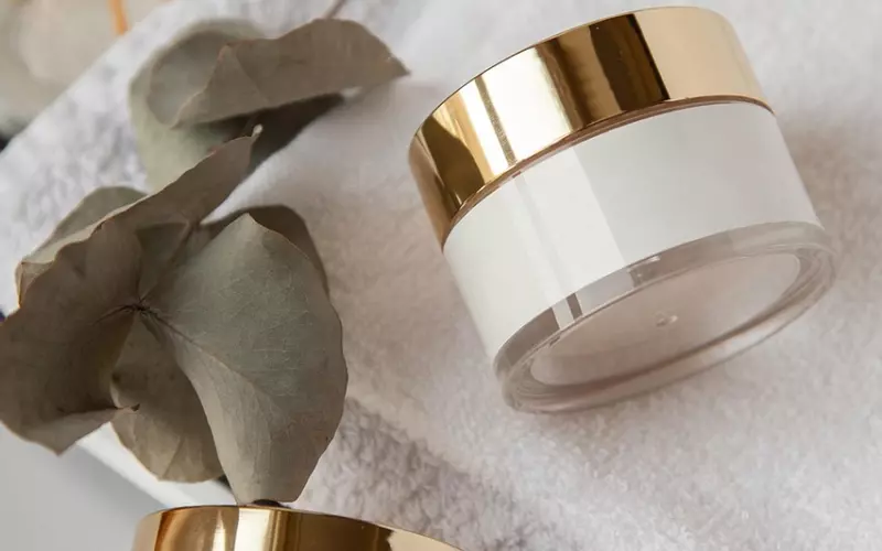 遇见，不论早晚！相爱，也不分早晚，遇见的一瞬间就是一生！