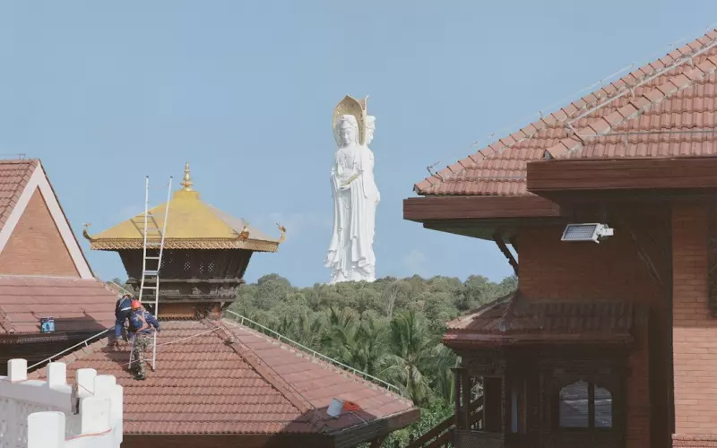 泰国佛教师傅分享之-龙婆贤(Luang Phor Inn Wat Nong Me)