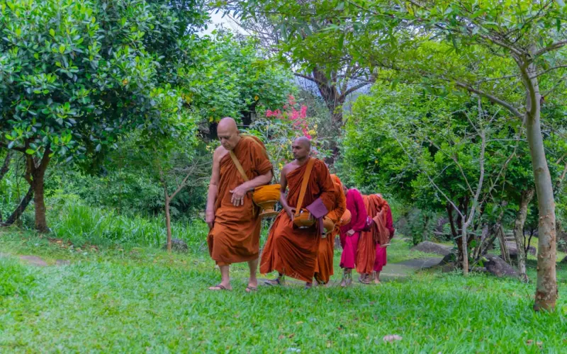 泰国佛教师傅分享之-古巴娇玛(Kruba Kaeo Ma Wat Rongdoo)