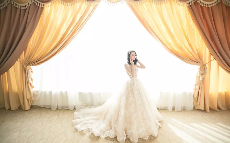 被富豪老公抛弃的她，举办盛大离婚典礼，都看一看吧，这才是婚姻！