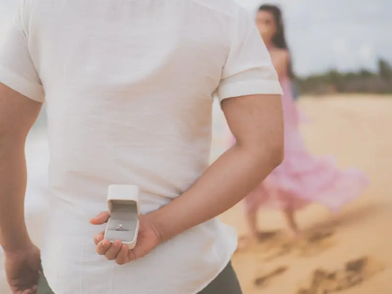 因为彩礼问题闹得不愉快订婚不成，这样的男人该不该嫁?