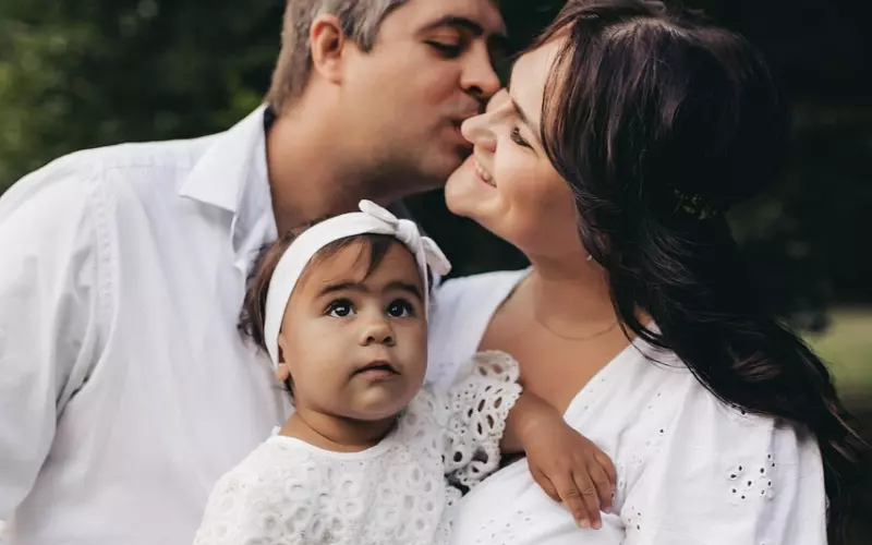 双方父母都不同意的感情还该继续吗？