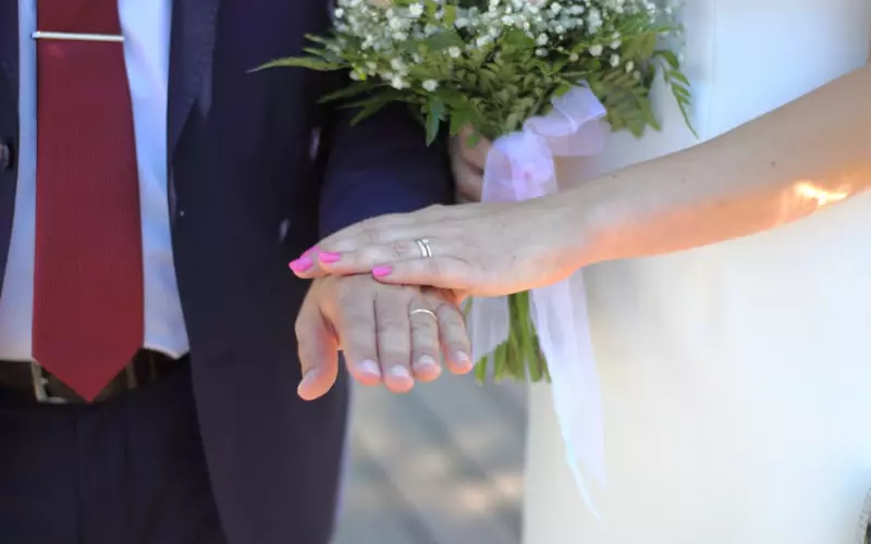 没有爱的婚姻还要继续坚持吗(不喜欢老婆还要继续维持婚姻吗)