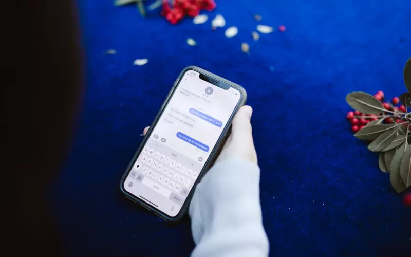 发现老公的暧昧短信要不要揭穿他(老婆发现老公手机暧昧短信怎么办)