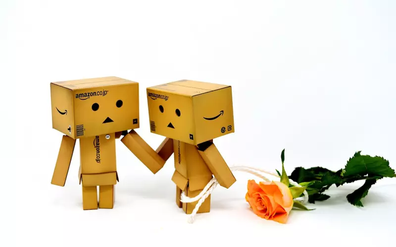 男朋友跟陌生女生撩骚暧昧我该原谅他吗