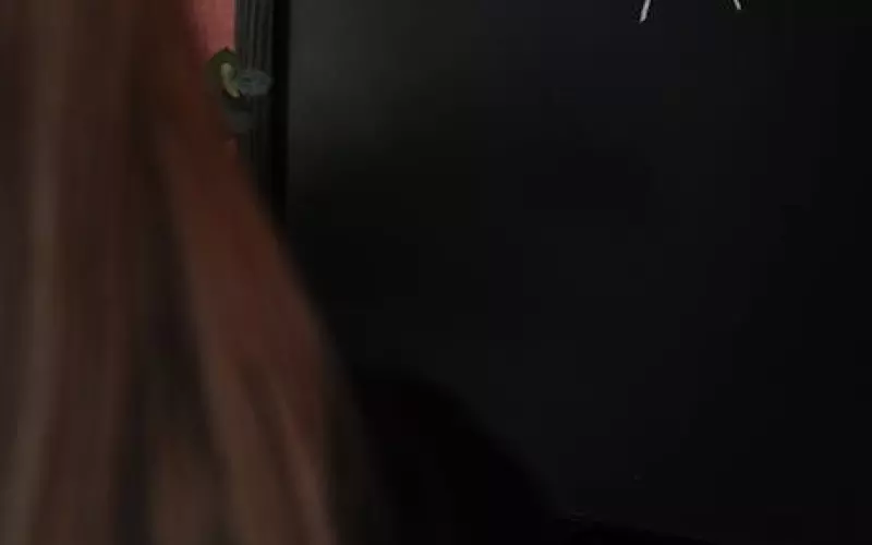 老公和别的女人聊暧昧值得原谅吗(老公跟别人聊天有暧昧我该原谅吗)