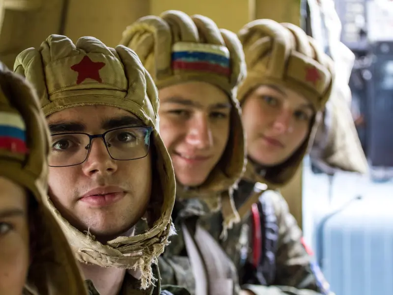 老公出轨要不要挽回，该怎样挽回