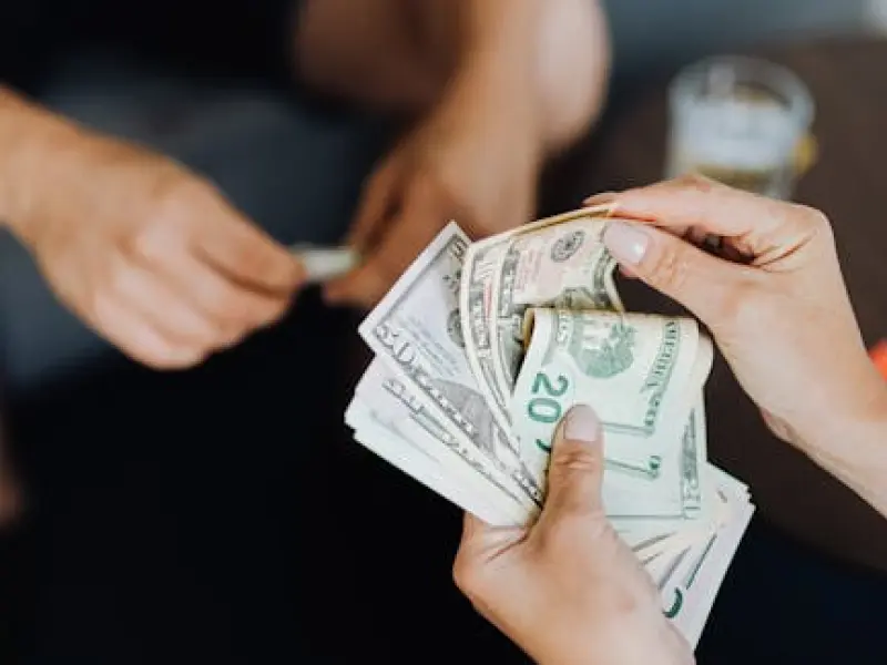 “该不该花男朋友的钱？”| 这是我听过最好的答案！