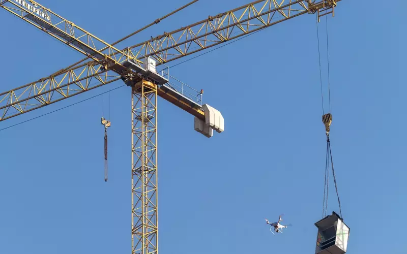 分手后挽回不了是该断联吗