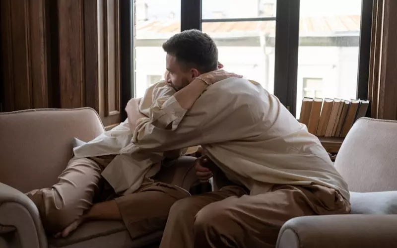 吵架后男人爱你的表现