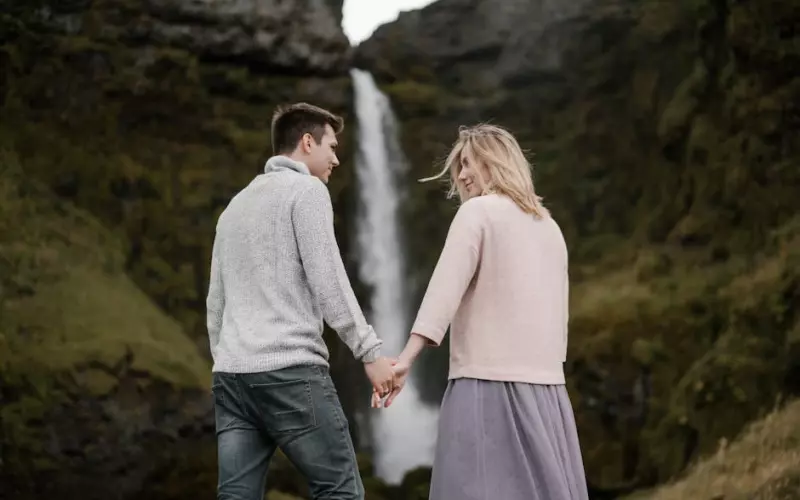 分手后前男友想复合的表现