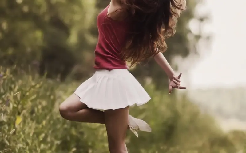 【单身推荐】理性感性兼备的年轻女主管