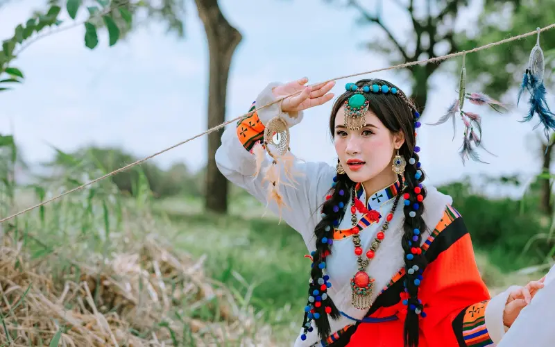 【单身故事】带着正能量追梦的姑娘