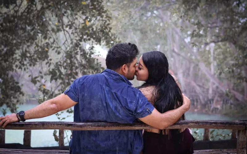 出轨后挽回爱情歌曲(出轨后如何挽回爱人)