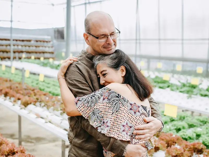 结婚不久发现丈夫出轨，机智女人是怎样挽回的？